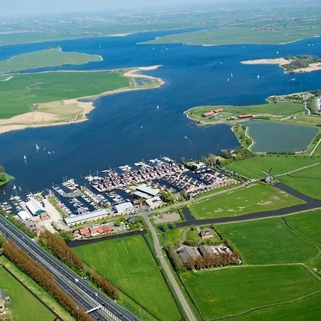 Feriehus Vakantiewoning Aan Het Water